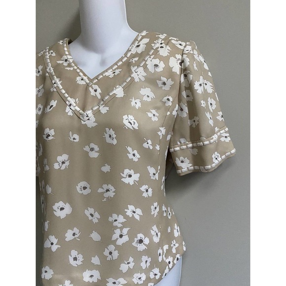 André Laug Roma Vintage 100% Silk, Lined Blouse Top ~ estimated to be‎ size S/M - Picture 2 of 5